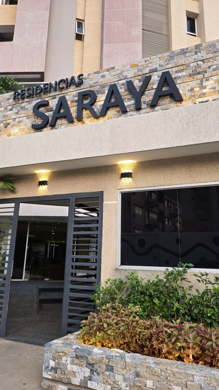 Apartamento en Alquiler  en el edificio saraya Av 2 el milagro